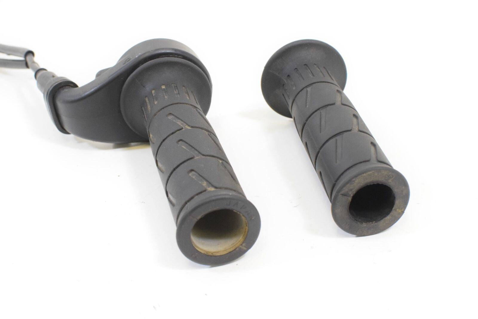 2016 Kawasaki ZX14 ZX14R ZX1400 Ninja Throttle Grip Handle Set 32099-0049 {{ shop.shopifyCountryName }} - Mototech271