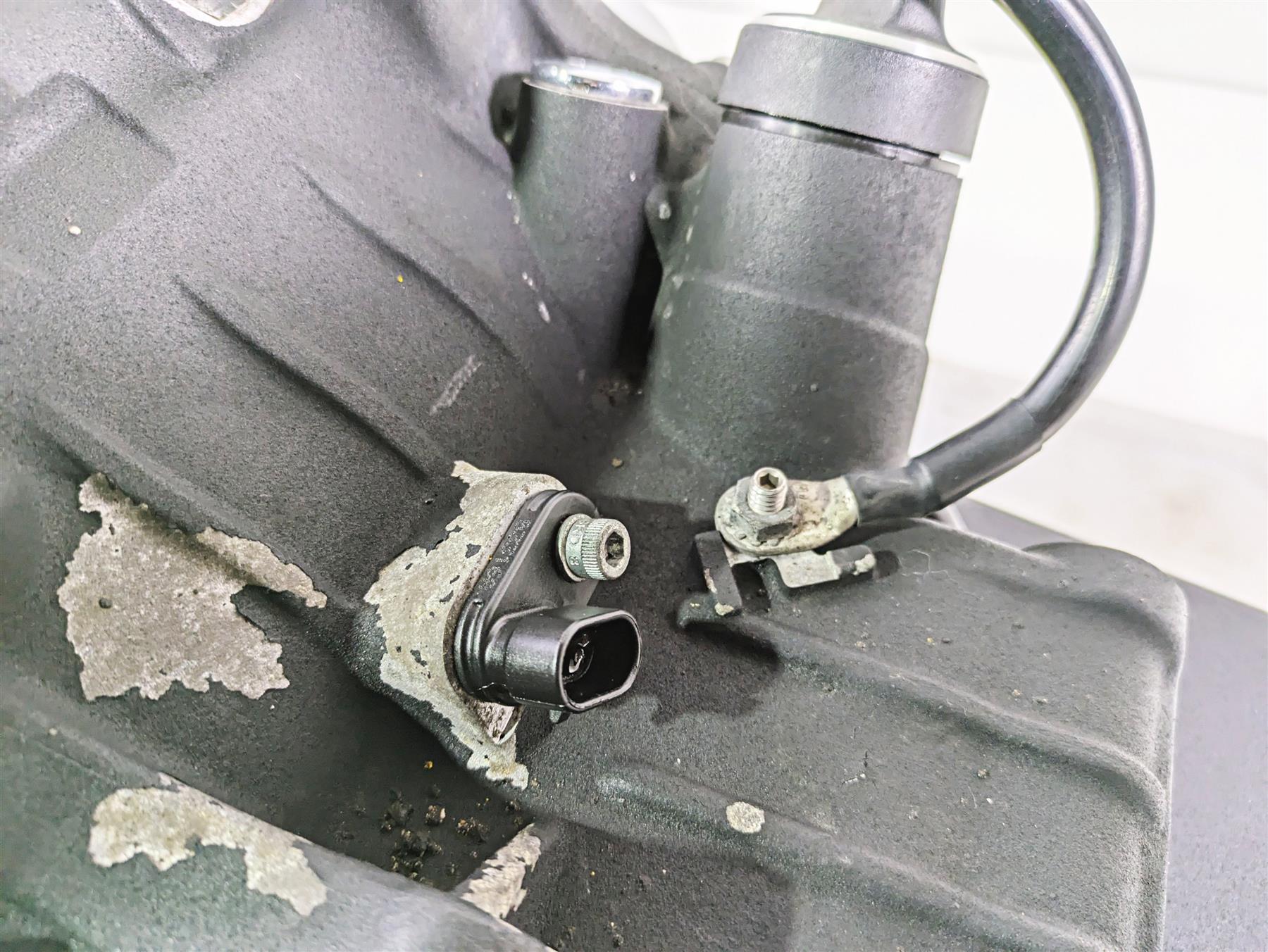 2016 Harley Touring FLTRX Road Glide Transmission Gear Box 6 Speed 33166-10A {{ shop.shopifyCountryName }} - Mototech271