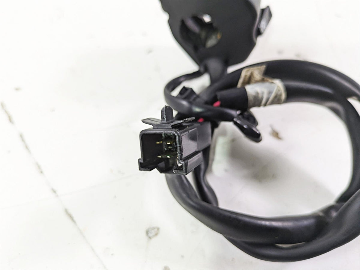 2012 Triumph Daytona 675 Right Hand Start Stop Control Switch T2049237 {{ shop.shopifyCountryName }} - Mototech271