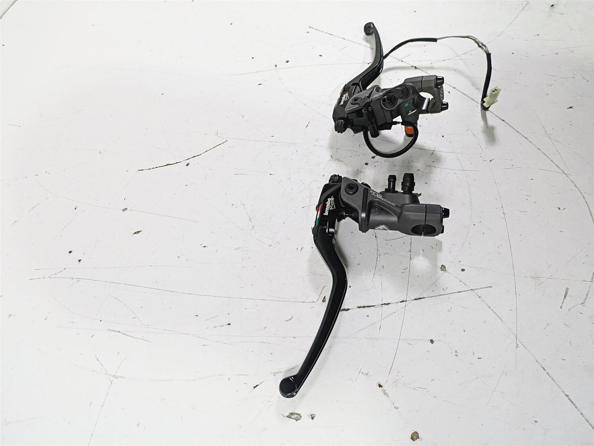 2017 Ducati Monster 1200 S Brembo Radial Clutch & Brake Master Cylinder RCS15 RCS17 Corsa Corta 110A26340 {{ shop.shopifyCountryName }} - Mototech271