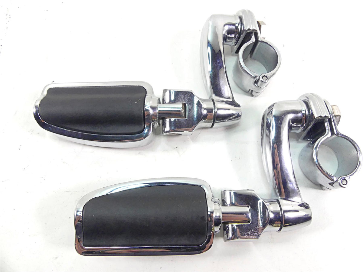 2007 Harley Touring FLHRSE CVO Road King Airflow Chrome Highway Peg Set 50500435 {{ shop.shopifyCountryName }} - Mototech271