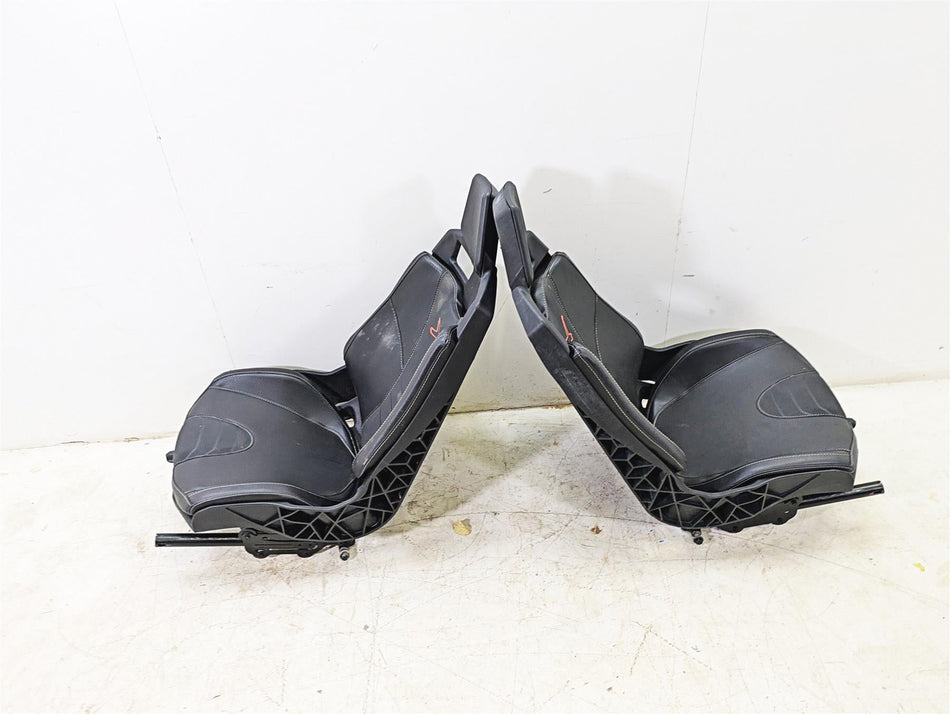 2018 Can Am Maverick X3 XRC Turbo R Driver Passenger Seat Set 708002065 {{ shop.shopifyCountryName }} - Mototech271