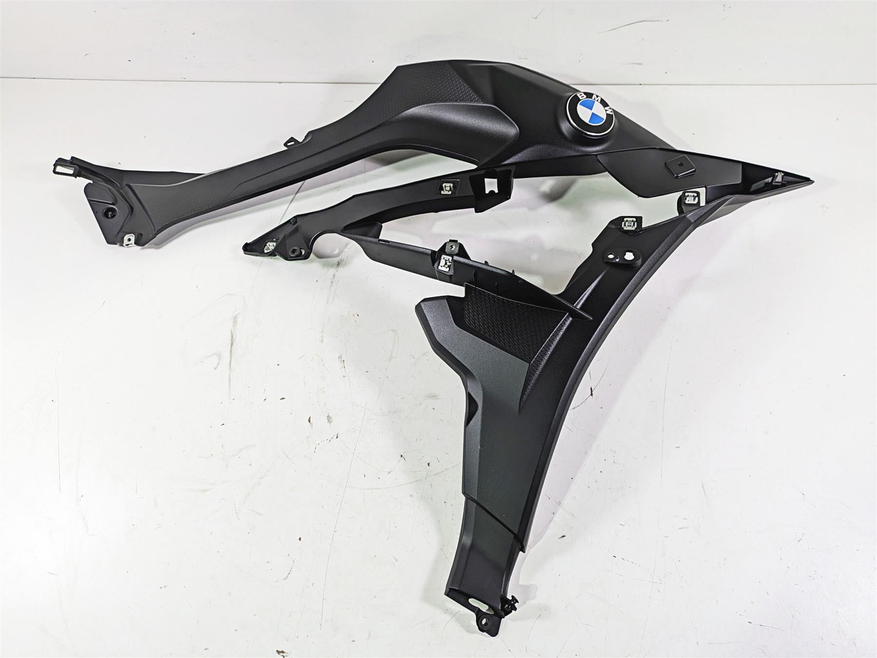 2019 BMW S1000XR K49 Right Main Fairing Cover Set  46638549032 46637717170 | Mototech271