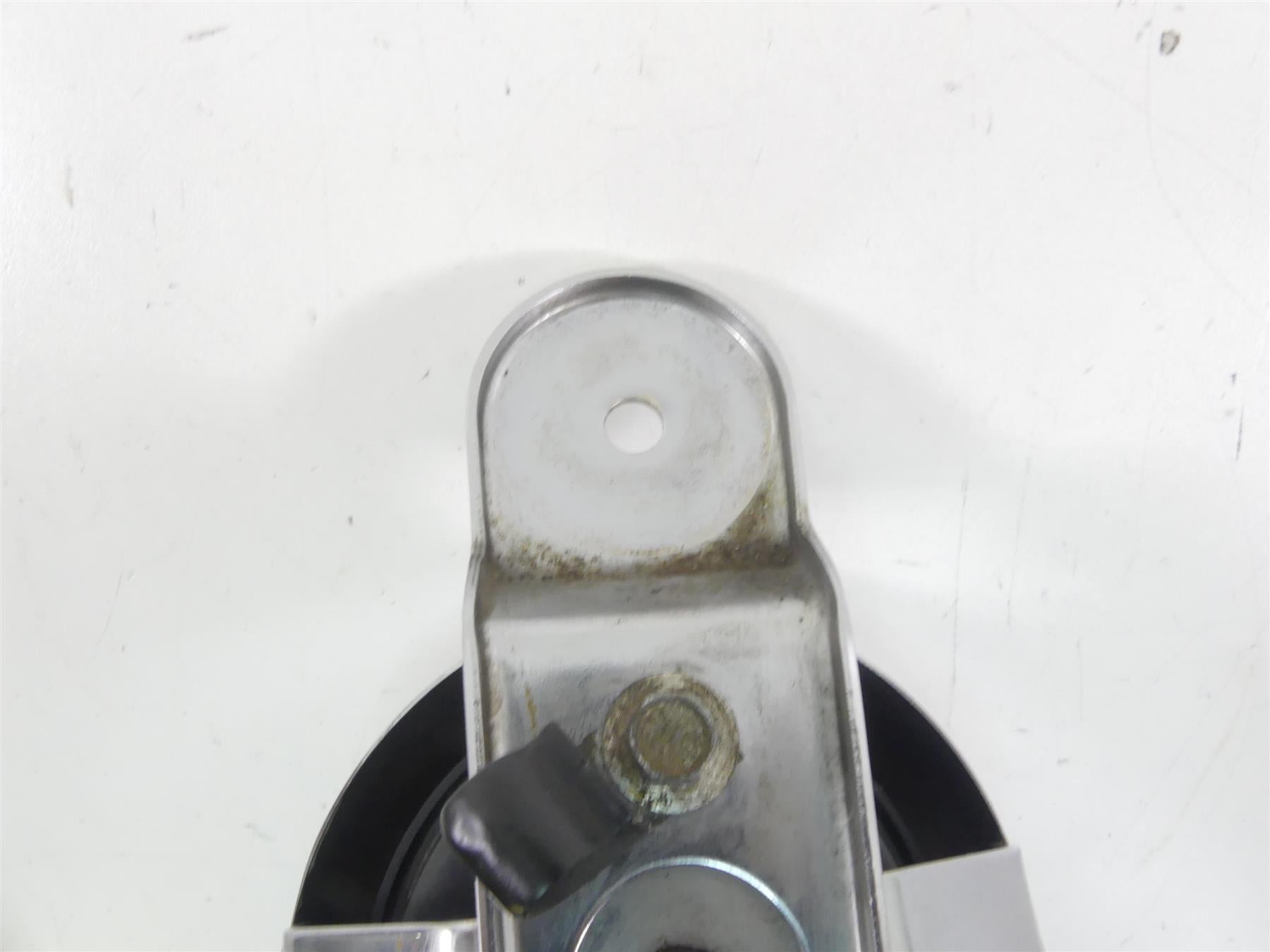 2011 Harley FXDWG Dyna Wide Glide Horn + Chrome Cover 61300478A {{ shop.shopifyCountryName }} - Mototech271