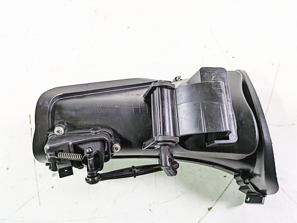 2016 Harley Touring FLTRX Road Glide Left Air Duct Vent Part 29200070 {{ shop.shopifyCountryName }} - Mototech271