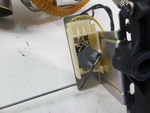 2005 Harley Touring CVO FLHTCSE Electra Glide Fuel Gas Petrol Pump 75126-02