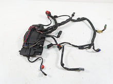 Load image into Gallery viewer, 2018 Harley Touring FLHXSE CVO Street Glide Front Fairing Wiring -Read 69201731
