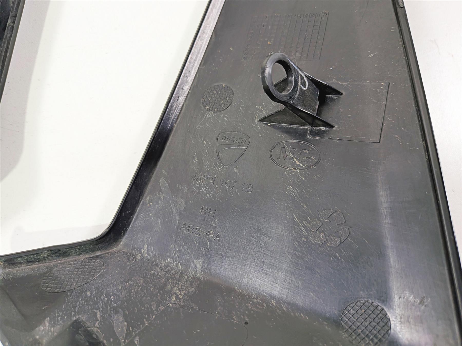 2015 Ducati Scrambler Urban Enduro Frame Infill Side Covers Set 48211971B-Mototech271