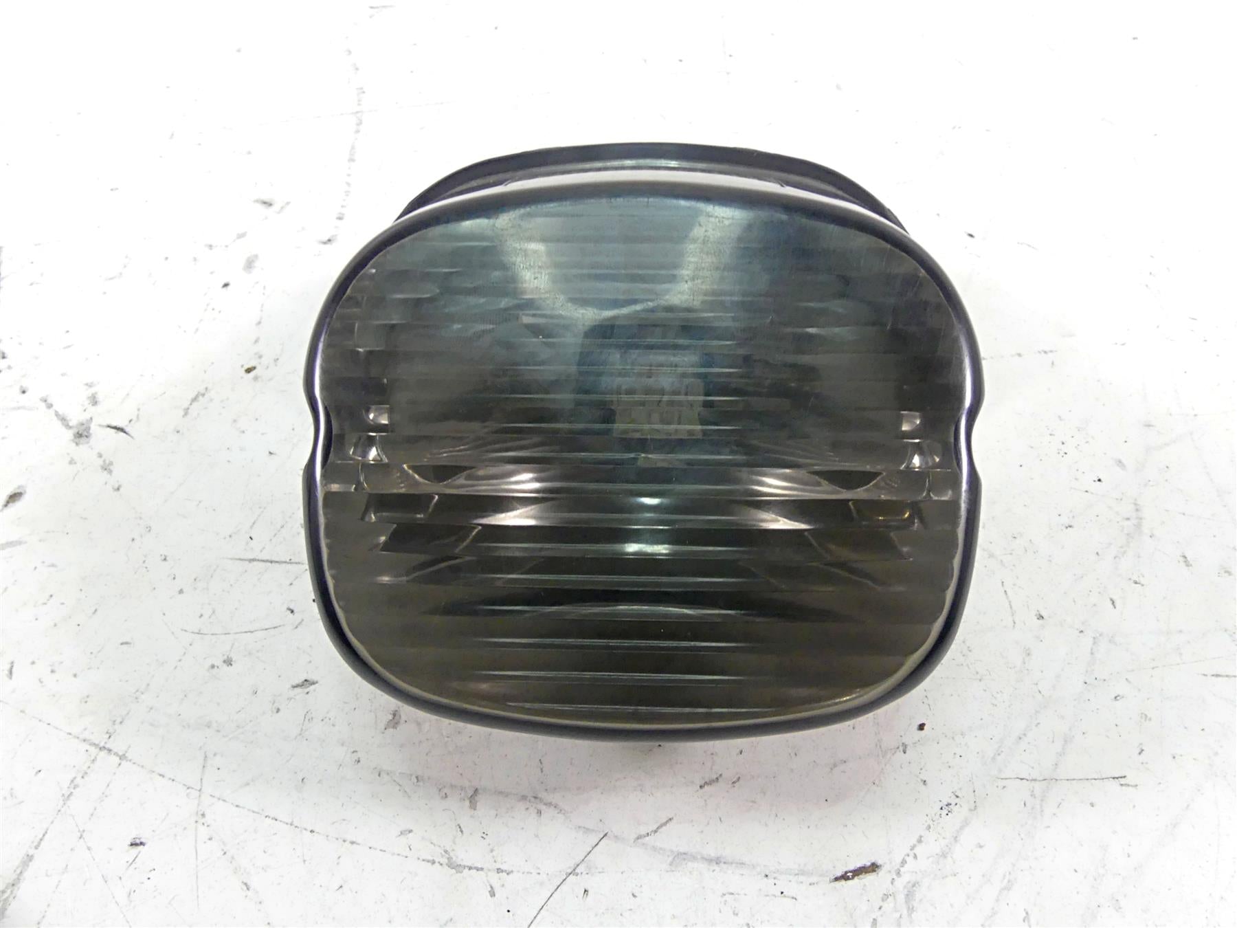 2002 Harley Touring FLHTC Electra Glide Taillight Tail Light Lamp 68140-04 {{ shop.shopifyCountryName }} - Mototech271