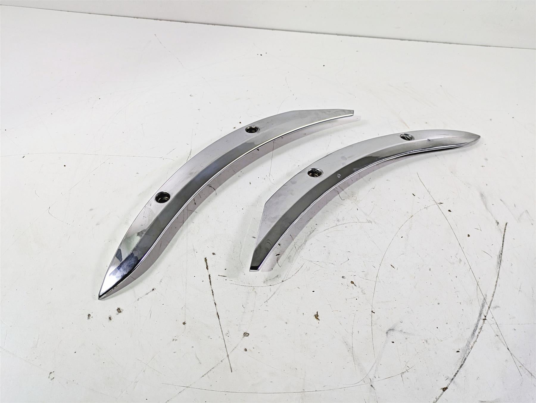 2004 Victory Kingpin Rear Fender Chrome Struts Braces Set - Read 5631319 5631320 {{ shop.shopifyCountryName }} - Mototech271