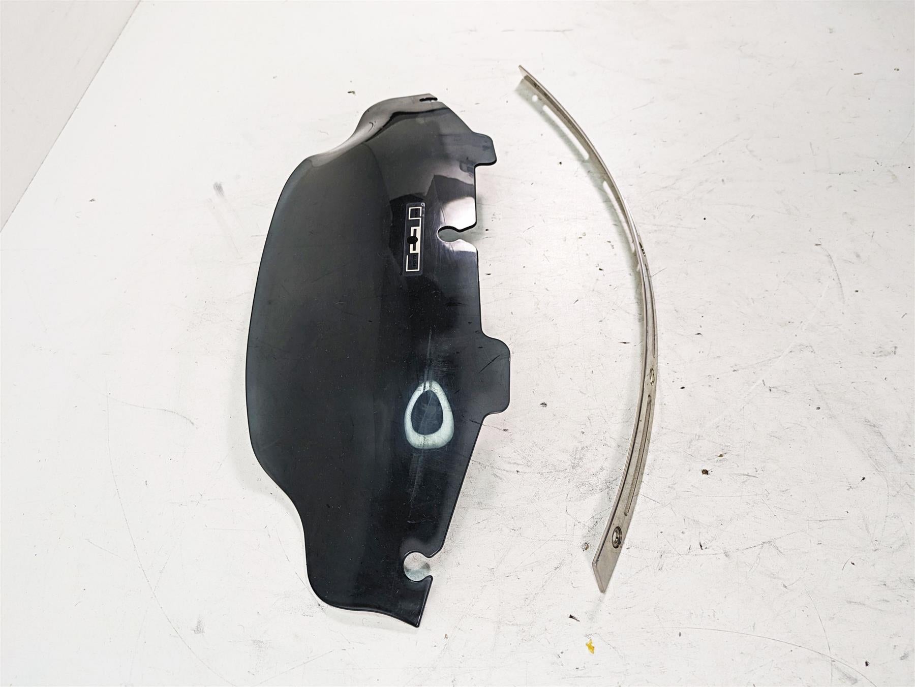 2010 Harley Touring FLHTCU Electra Glide Wind Shield Windshield Screen 7.5" {{ shop.shopifyCountryName }} - Mototech271