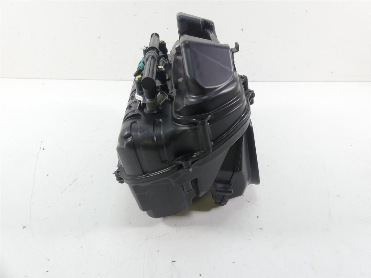 2021 Honda CBR600RR Air Box Filter Cleaner Breather & Injectors 17220-MFJ-D00 {{ shop.shopifyCountryName }} - Mototech271