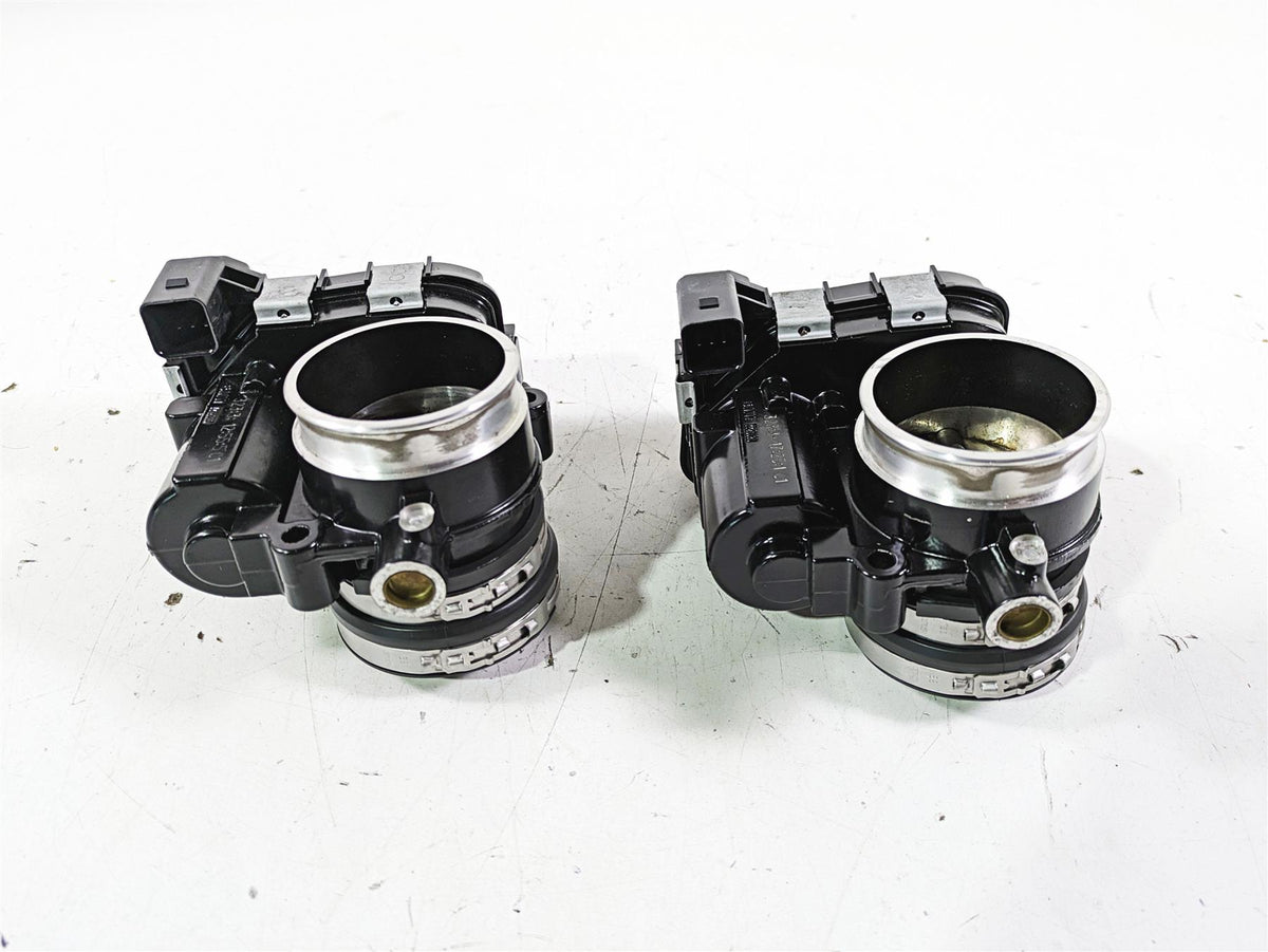 2014 BMW R1200 RT RTW K52 Throttle Body Bodies Set 13548564959 {{ shop.shopifyCountryName }} - Mototech271