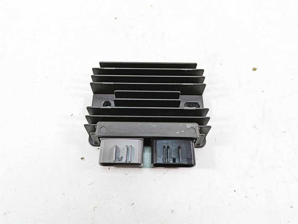 2018 Kawasaki ZX1002 Ninja H2 SX Rectifier Voltage Regulator SH866BA 21066-0745 {{ shop.shopifyCountryName }} - Mototech271