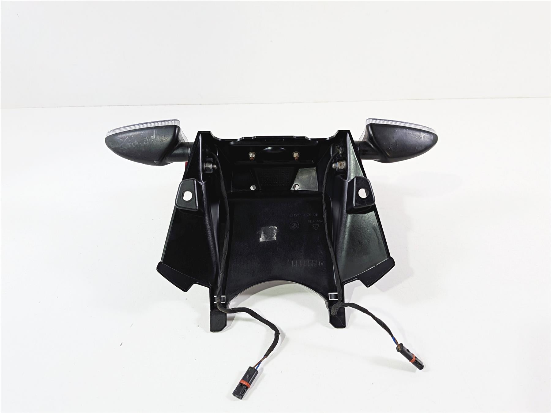 2015 BMW R1200GS K50 Rear Blinker License Plate Holder Set 46628532317 {{ shop.shopifyCountryName }} - Mototech271