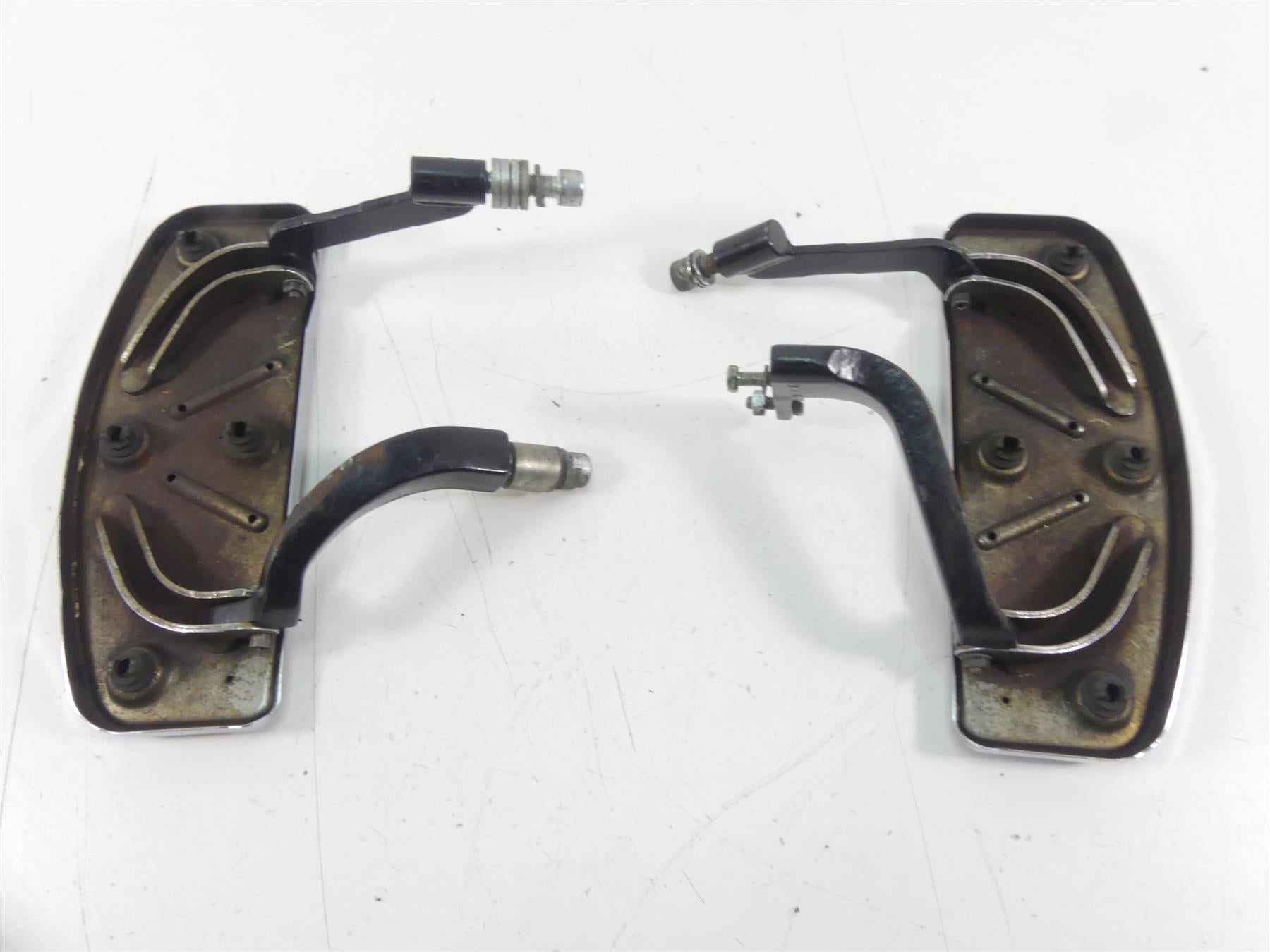 1998 Harley Touring FLHTC Electra Glide Front L+R Rider Floor Board Set 50621-79 {{ shop.shopifyCountryName }} - Mototech271