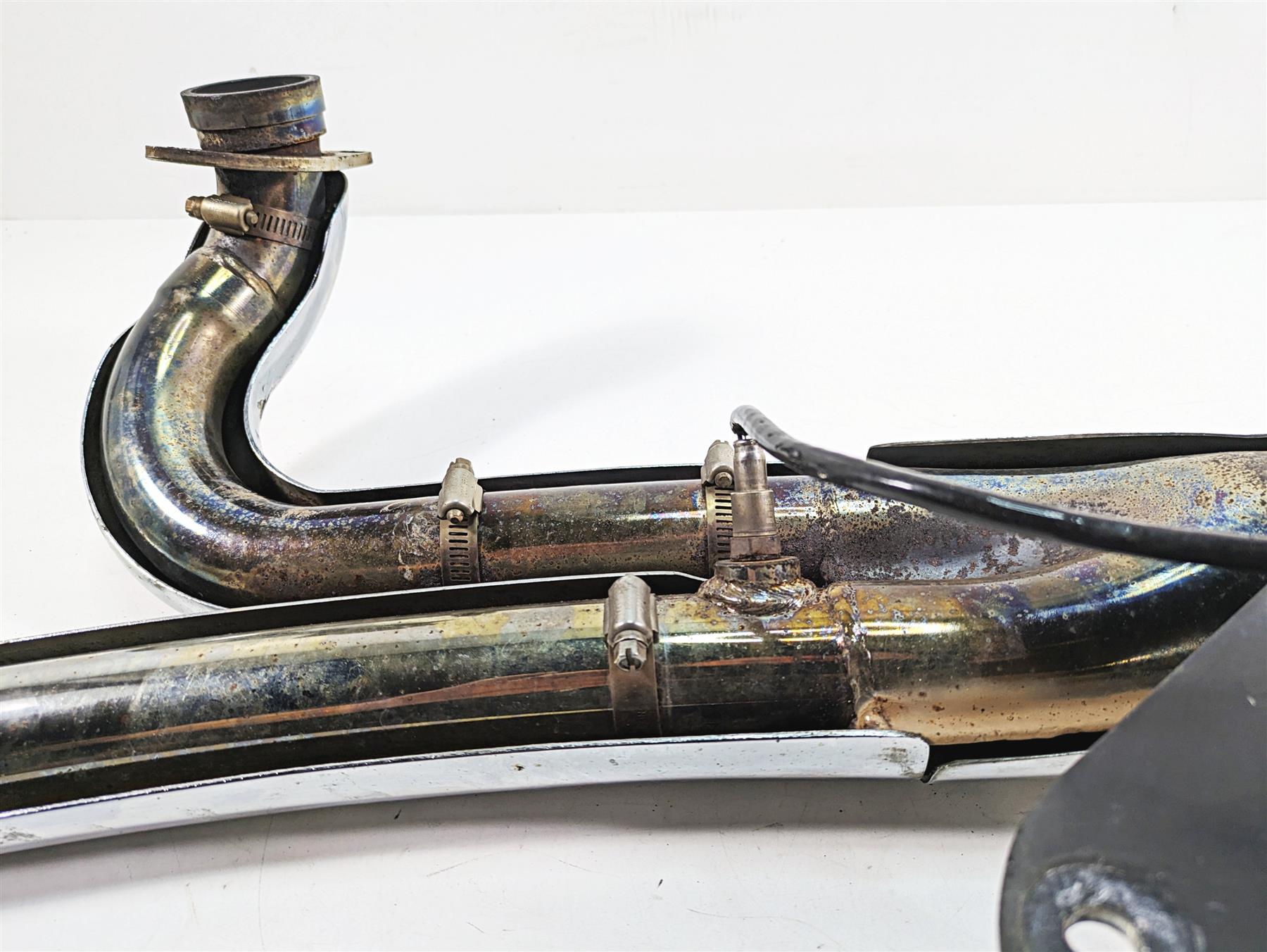 2009 Yamaha XV1900 Raider Vance Hines 2 into 1 Radius Exhaust Pipe System 28501 {{ shop.shopifyCountryName }} - Mototech271