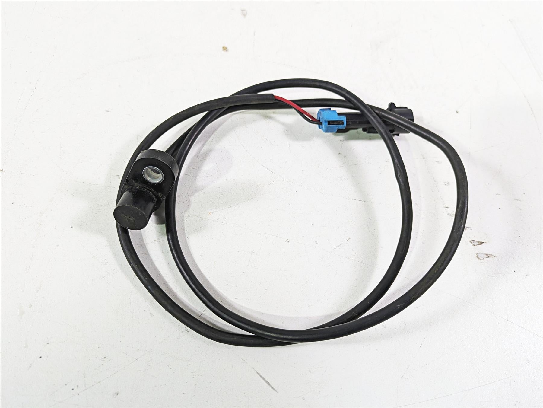 2018 Indian Chieftain Dark Horse Front Brake Abs Wheel Speed Sensor 4013251 {{ shop.shopifyCountryName }} - Mototech271