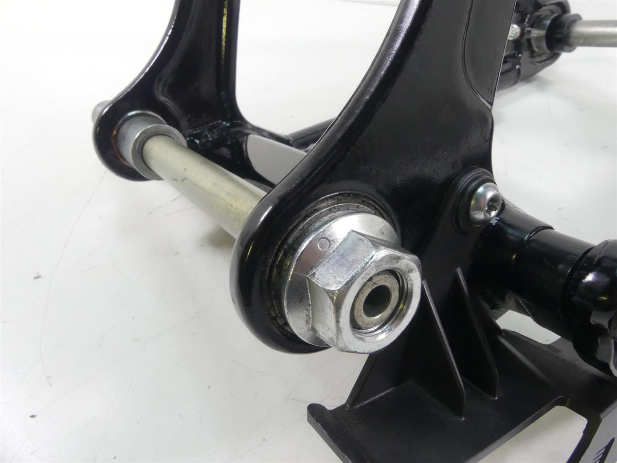 2021 Harley Softail FXBBS 114 Street Bob Swingarm Swing Arm & Axle 47400099BHP {{ shop.shopifyCountryName }} - Mototech271