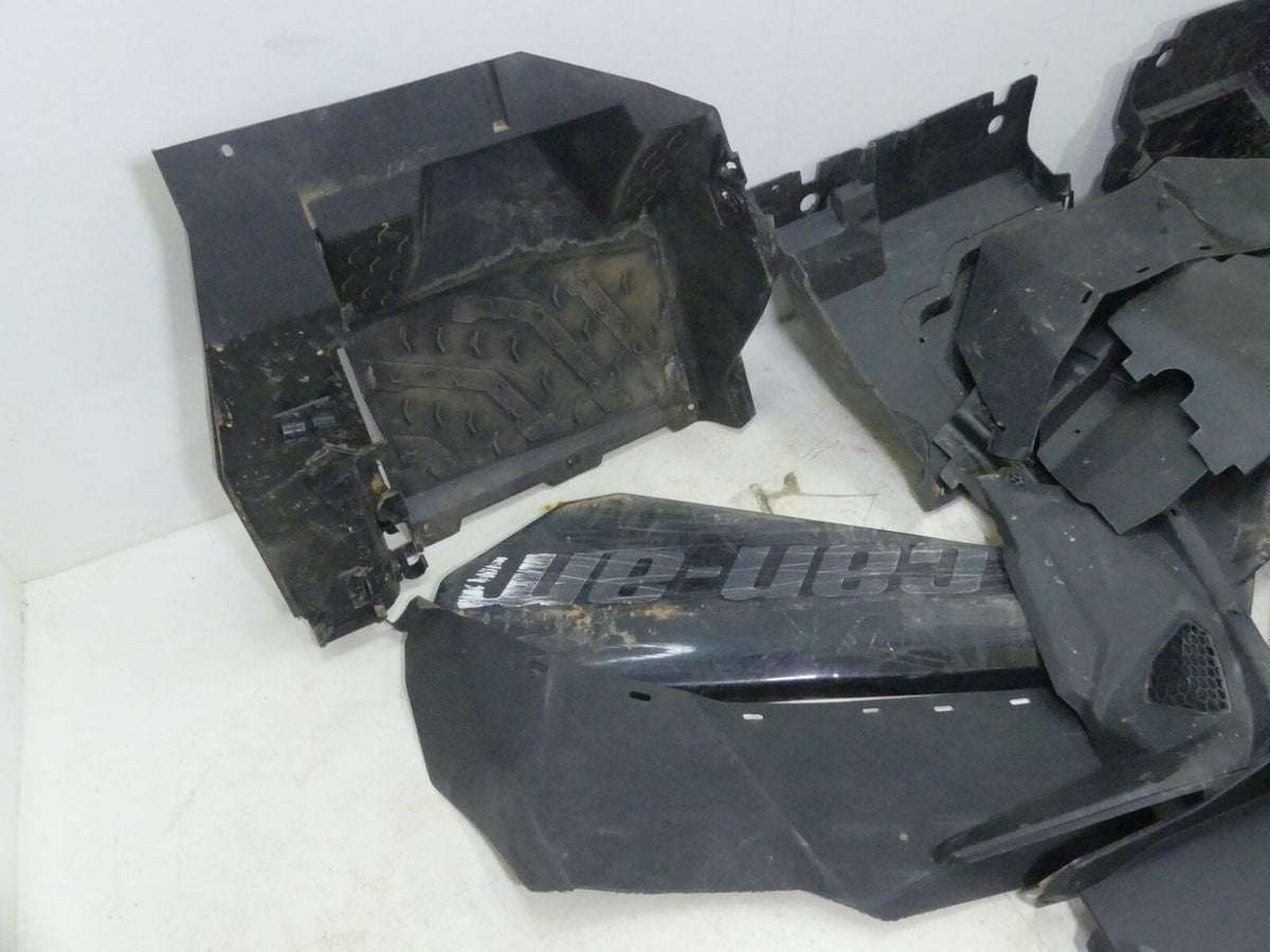 2018 Can Am Maverick X3 X DS Turbo R Plastic Body Fairings Covers Set 705009508 {{ shop.shopifyCountryName }} - Mototech271