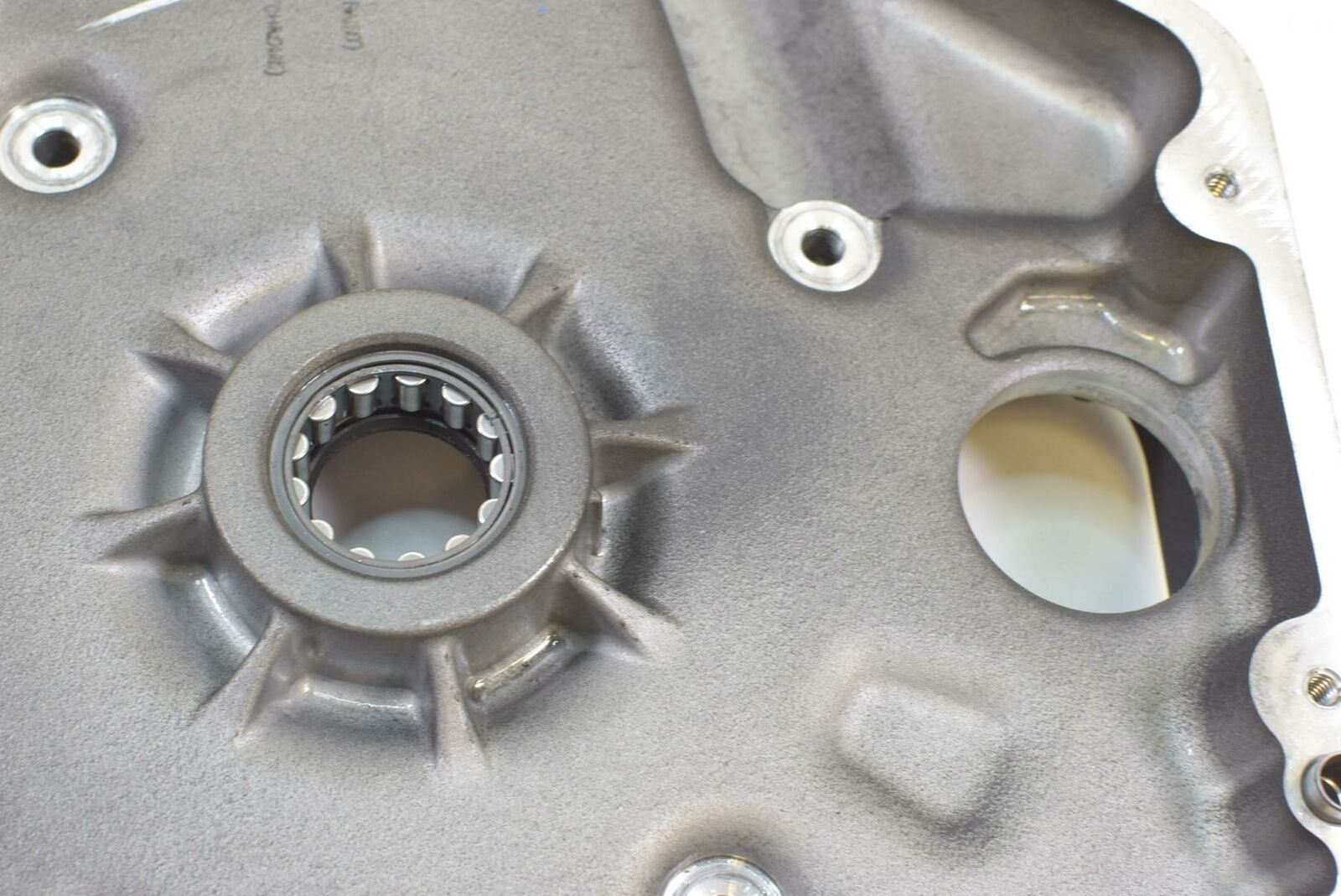 2009 Harley FXDL Dyna Low Rider Inner Primary Drive Clutch Cover 60681-06B {{ shop.shopifyCountryName }} - Mototech271
