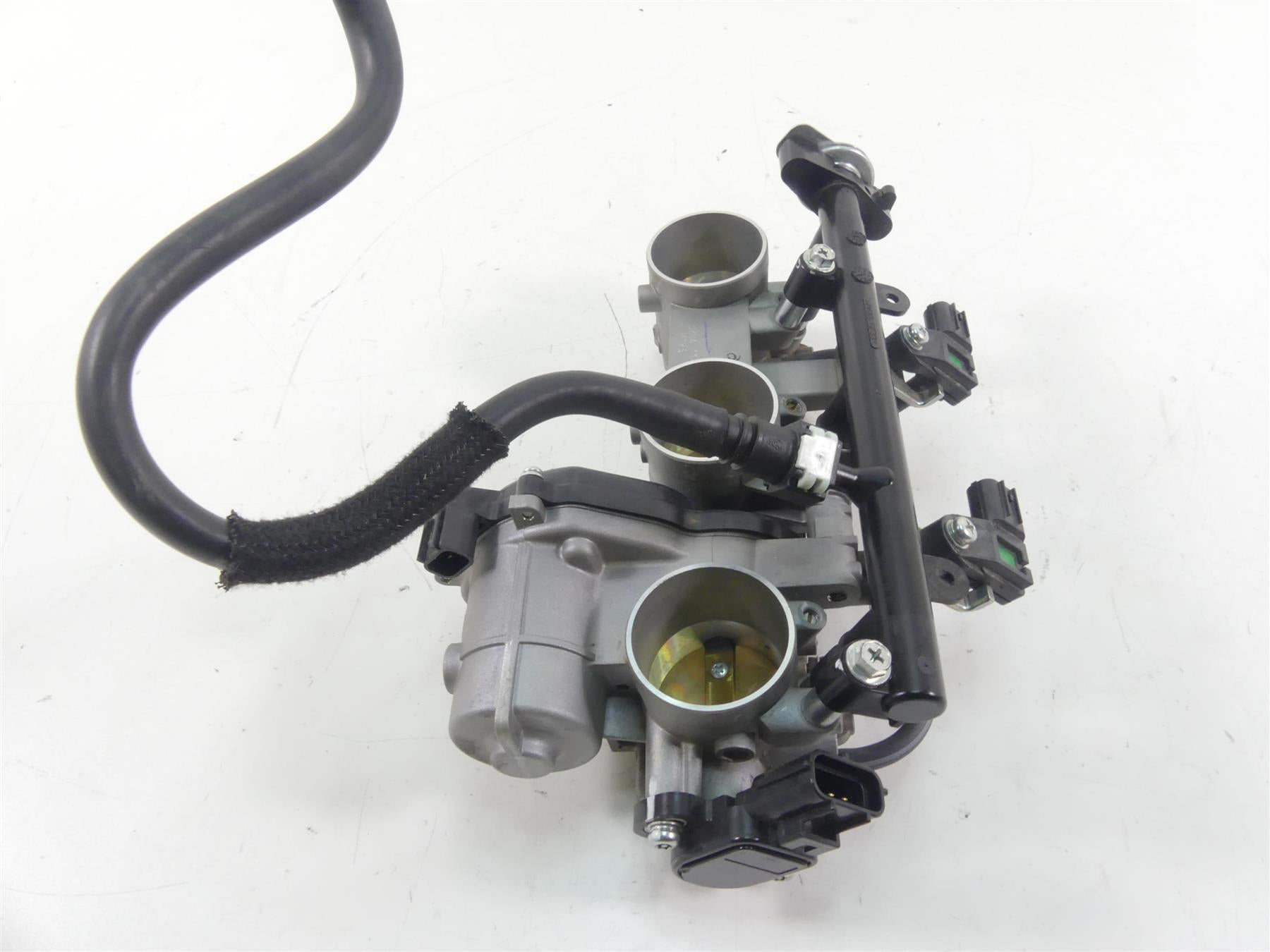 2022 Yamaha MT09 FZ09 Mikuni Throttle Body Fuel Injection Assy B7N-13750-11-00 {{ shop.shopifyCountryName }} - Mototech271