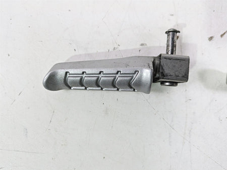 2023 BMW G310R K03 Rear Passenger Footpegs 46718553973 46718553974 {{ shop.shopifyCountryName }} - Mototech271