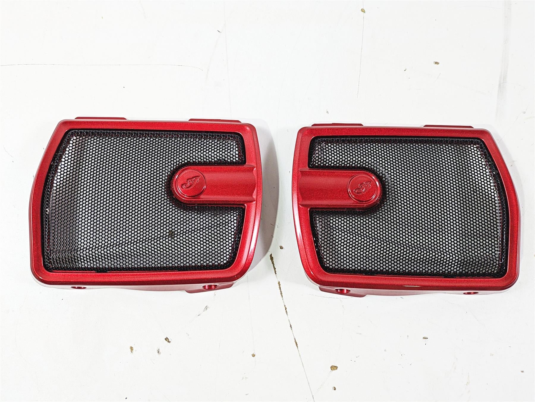 2019 Indian Chieftain Limited Front Speaker Covers Ruby Metallic 5453353 5453354 | Mototech271