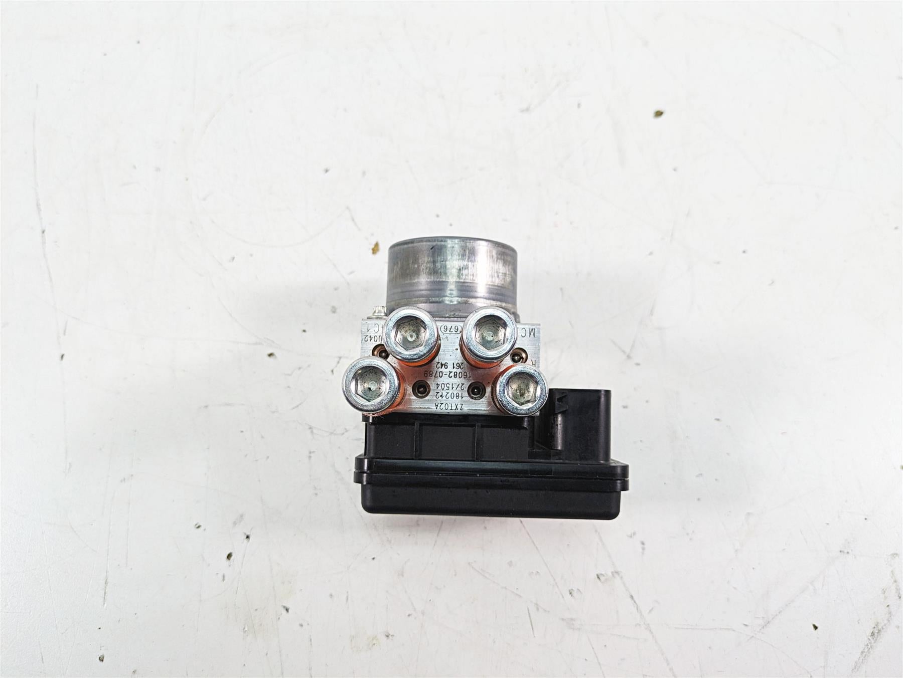 2018 Kawasaki ZX1002 Ninja H2 SX Abs Brake Pump Pressure Unit Module 16082-0789 {{ shop.shopifyCountryName }} - Mototech271