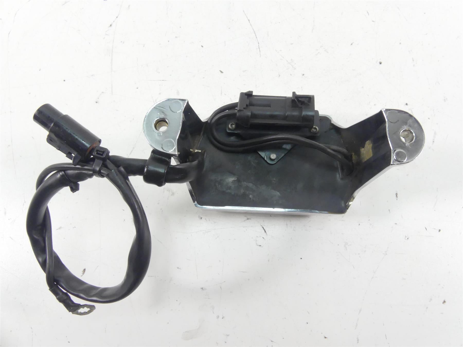 2005 Harley Touring CVO FLHTCSE Electra Glide Chrome Rectifier 74622-04 {{ shop.shopifyCountryName }} - Mototech271