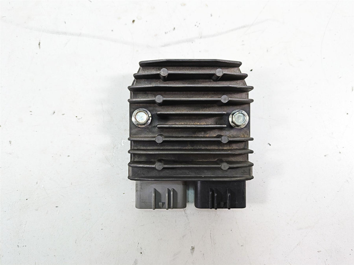 2007 Yamaha R1 YZFR1 Rectifier Voltage Regulator FH012AA 1D7-81960-00-00 {{ shop.shopifyCountryName }} - Mototech271
