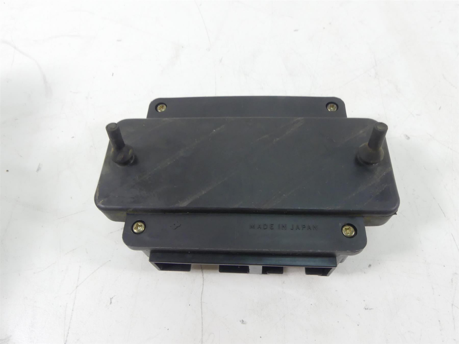 2001 Kawasaki ZX600J2 ZX6R Ninja Junction Fuse Control Module Box 26021-1096 {{ shop.shopifyCountryName }} - Mototech271
