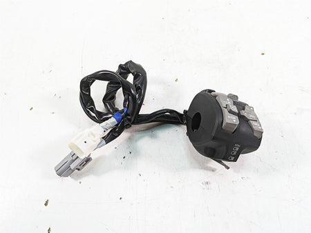 2018 Kawasaki ZX1002 Ninja H2 SX Left Cruise Control Switch - Read 46091-0435 {{ shop.shopifyCountryName }} - Mototech271