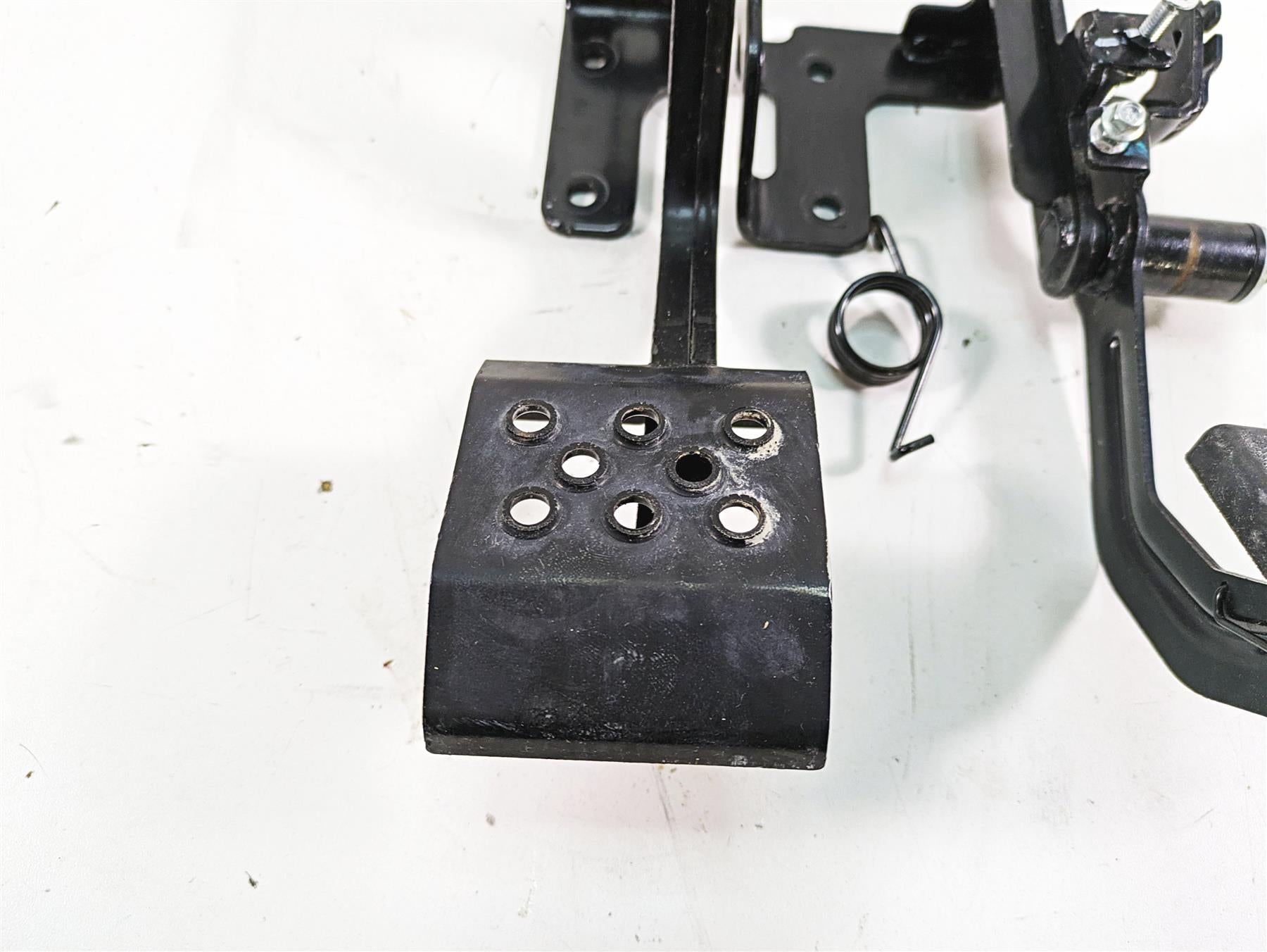 2021 CFMoto Zforce 500 Trail Foot Brake Pedal Lever Set 9060-081300 {{ shop.shopifyCountryName }} - Mototech271