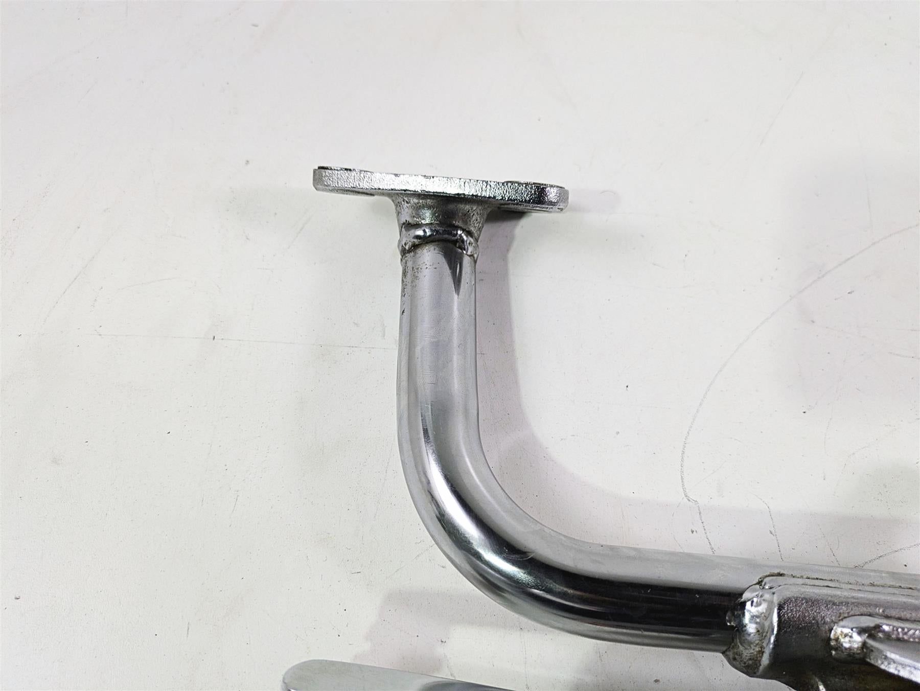 2006 Triumph Rocket 3 Left Rider Foot Peg Mount & Shifter T2083008 {{ shop.shopifyCountryName }} - Mototech271