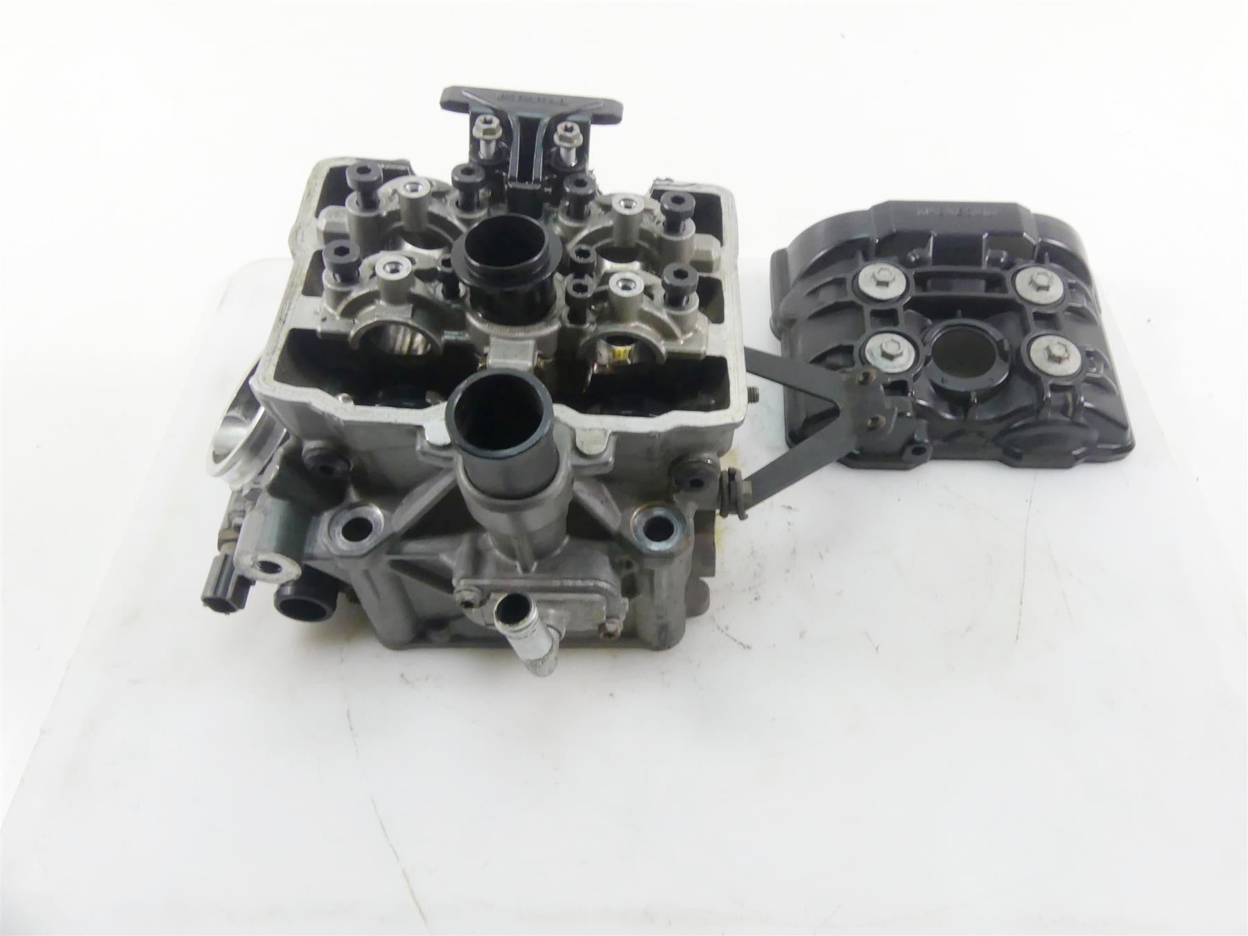 2015 KTM 1290 Adventure Front Cylinderhead Cylinder Head 6043602000024 {{ shop.shopifyCountryName }} - Mototech271