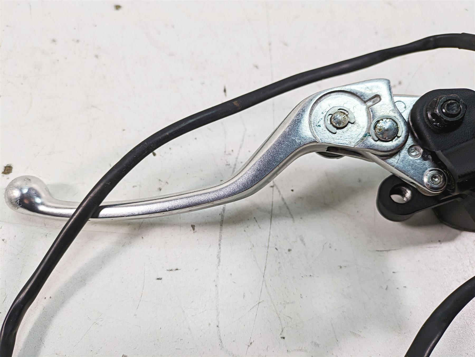 2014 Moto Guzzi California 1400 T Front Brake Master Cylinder 5/8" 887764 {{ shop.shopifyCountryName }} - Mototech271