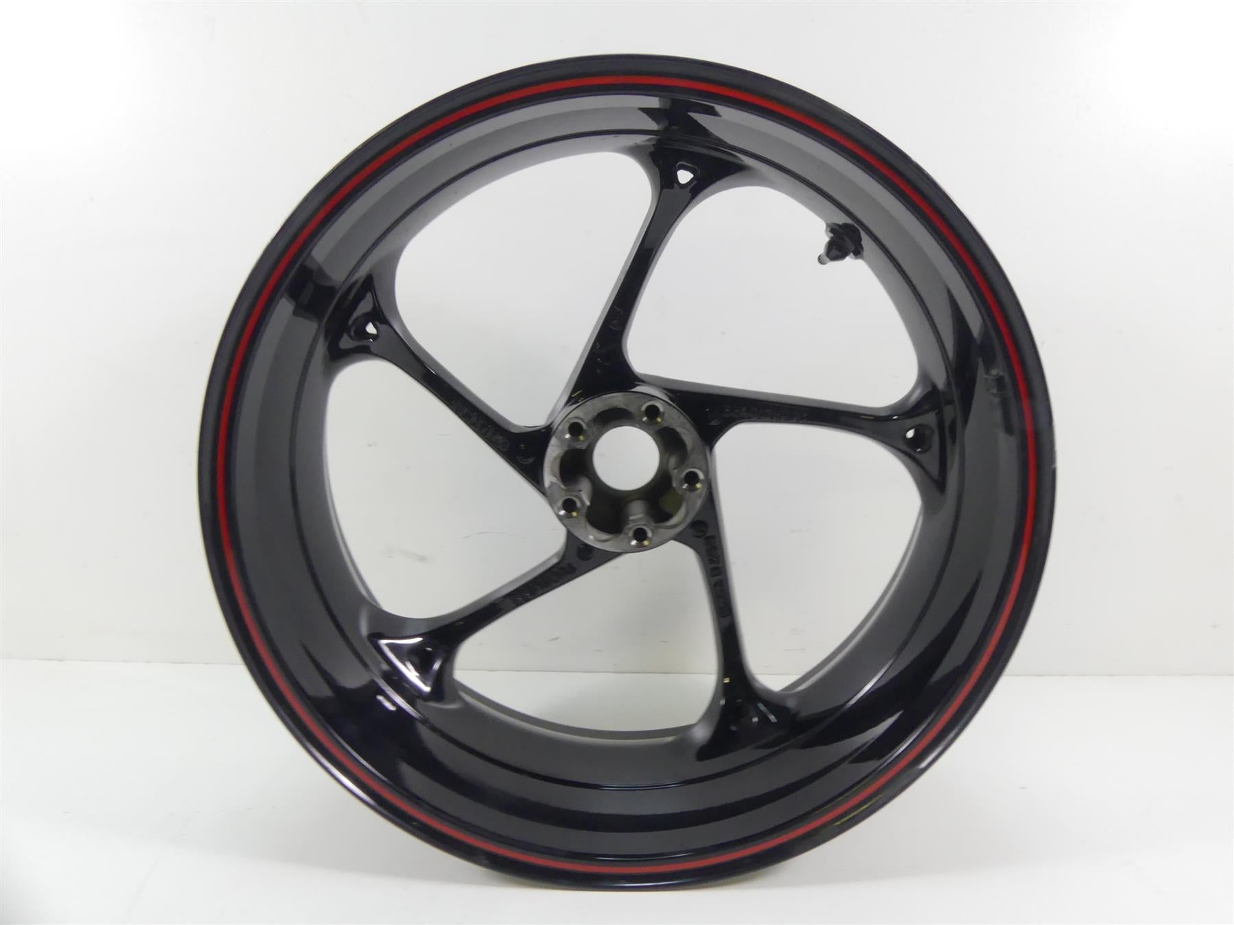 2020 Triumph Speed Triple RS 1050 Straight Rear 17x6 Wheel Rim T2010574 {{ shop.shopifyCountryName }} - Mototech271