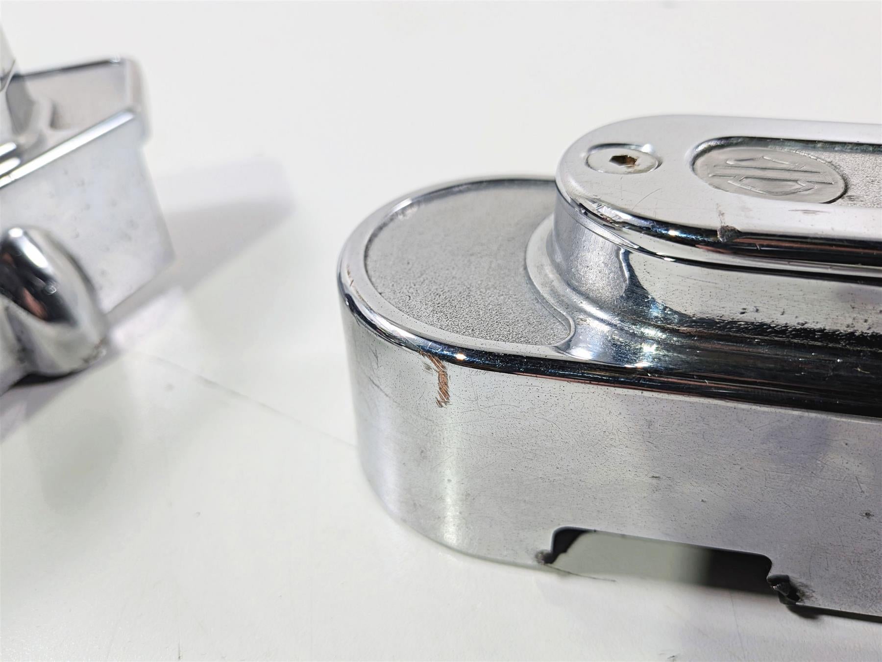 1998 Harley Dyna FXDL Low Rider Rear Axle Swingarm Cover Set 45157-97 {{ shop.shopifyCountryName }} - Mototech271