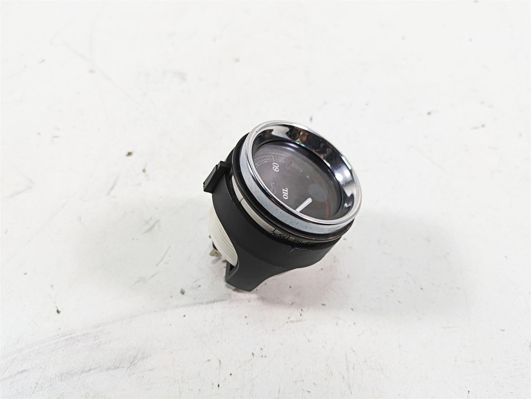 2010 Harley Touring FLHTCU Electra Glide Oil Pressure Gauge Instrument 75032-99B {{ shop.shopifyCountryName }} - Mototech271