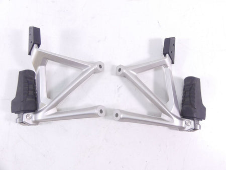 2017 BMW R1200GS GSW K50 Rear Passenger Foot Peg Footpeg Set 46718556265 {{ shop.shopifyCountryName }} - Mototech271