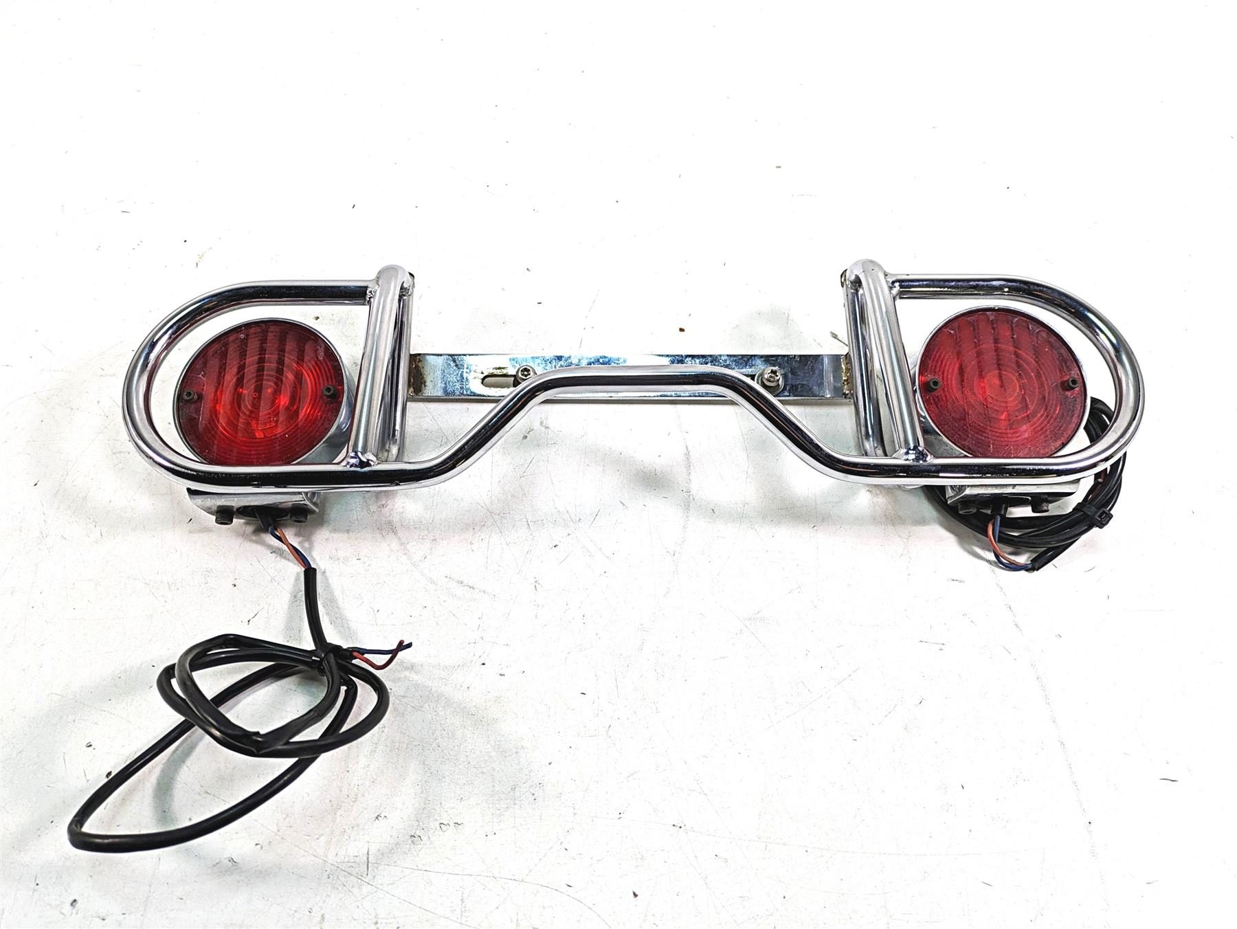 1999 Harley Touring FLHTC Electra Glide Rear Plate Holder Light Bar 68230-97 {{ shop.shopifyCountryName }} - Mototech271