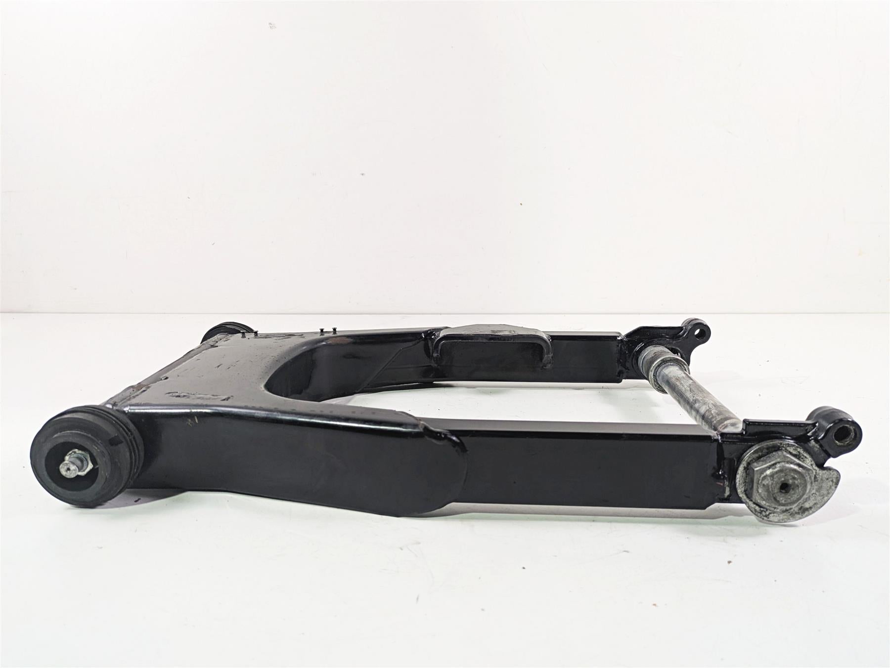 02-07 Harley Davidson Touring Swingarm Swing Arm & 1" Axle 45470-02 {{ shop.shopifyCountryName }} - Mototech271
