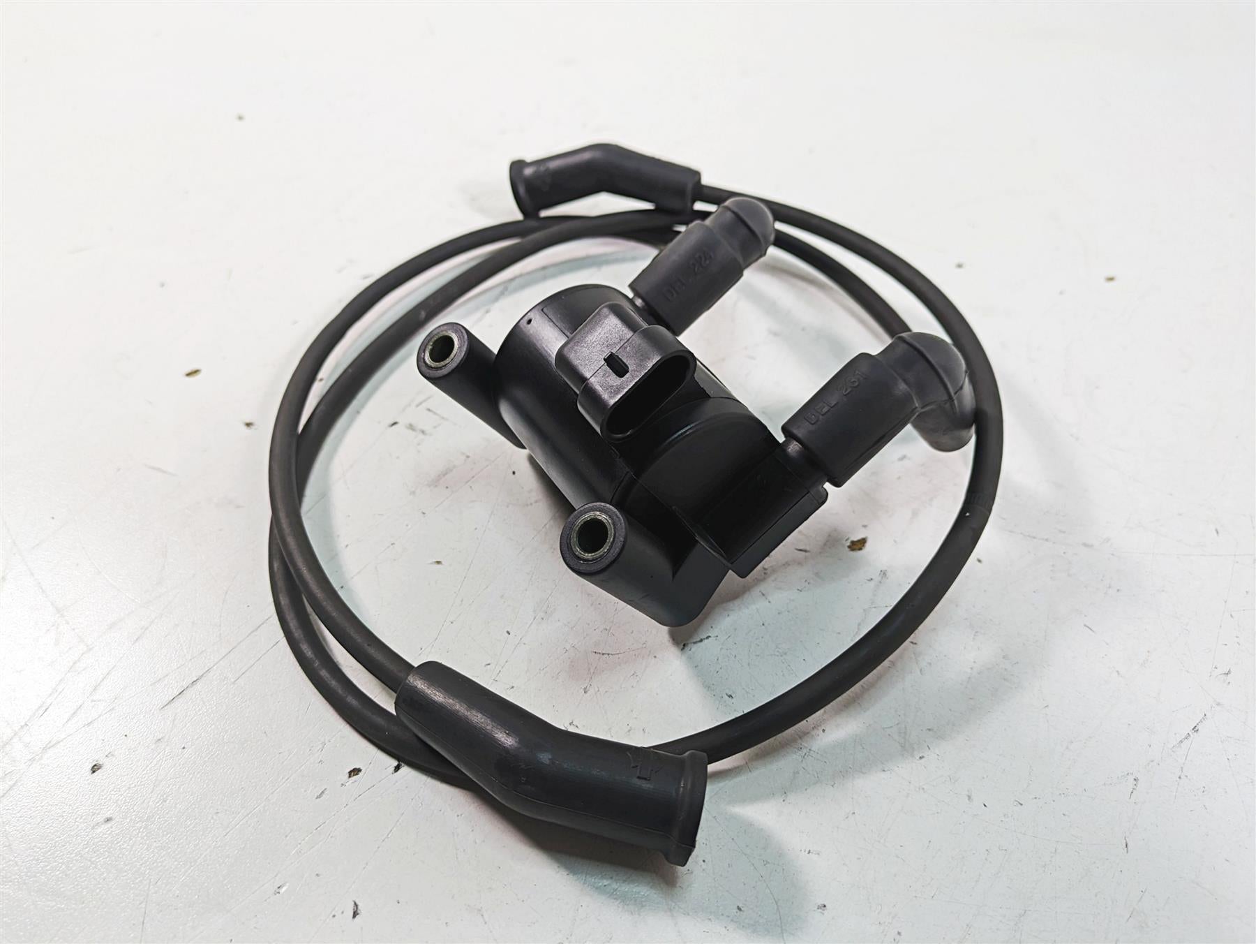 2013 Harley Touring FLHX Street Glide Ignition Coil Wires Plug Set 31696-07A {{ shop.shopifyCountryName }} - Mototech271