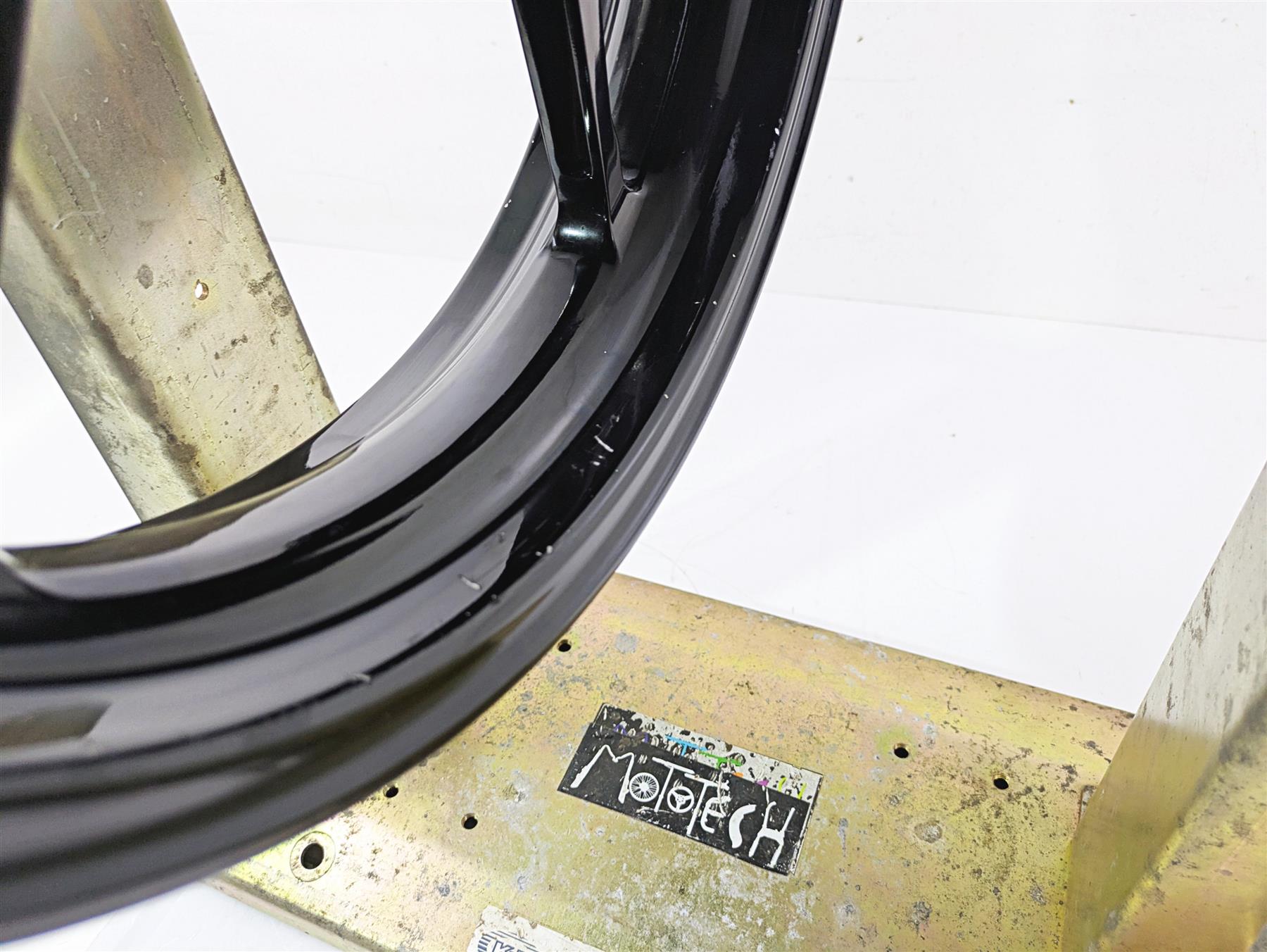2016 Ducati Monster 1200 S Front Wheel Rim 17x3.5 READ 50121783AA {{ shop.shopifyCountryName }} - Mototech271