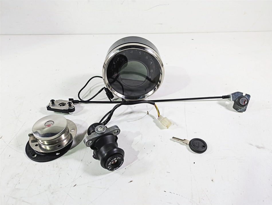 2014 Moto Guzzi California 1400 Touring Ignition Switch Key Speedo 8K B063709 {{ shop.shopifyCountryName }} - Mototech271