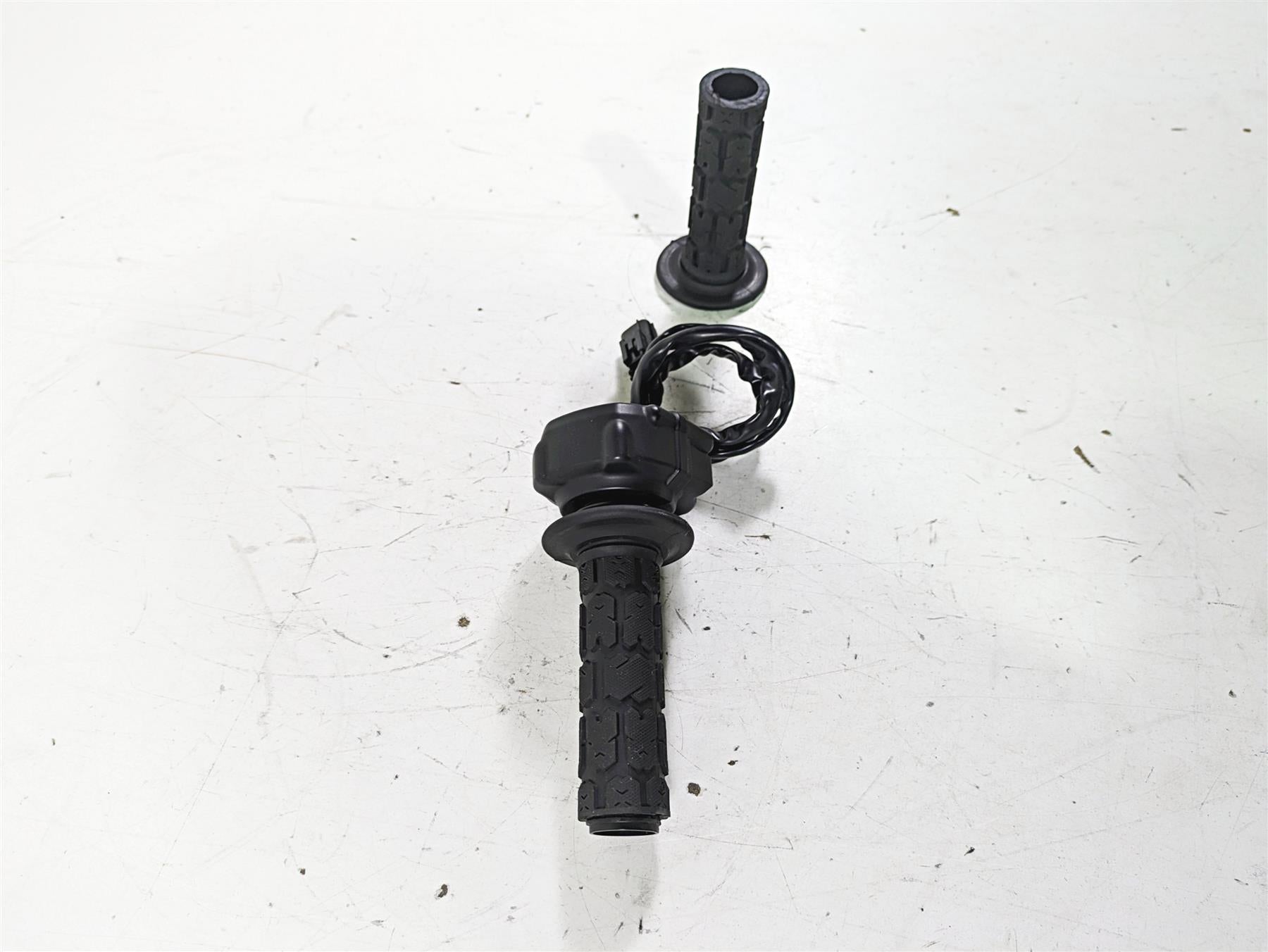 2020 Triumph Street Scrambler 900 Ride Fly By Wire Throttle Control T2044045 {{ shop.shopifyCountryName }} - Mototech271