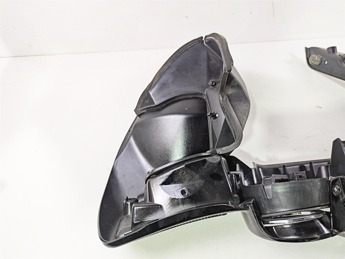 2017 Indian Chieftain Limited Front Nose Inner Fairing Cover Black 5452568 {{ shop.shopifyCountryName }} - Mototech271