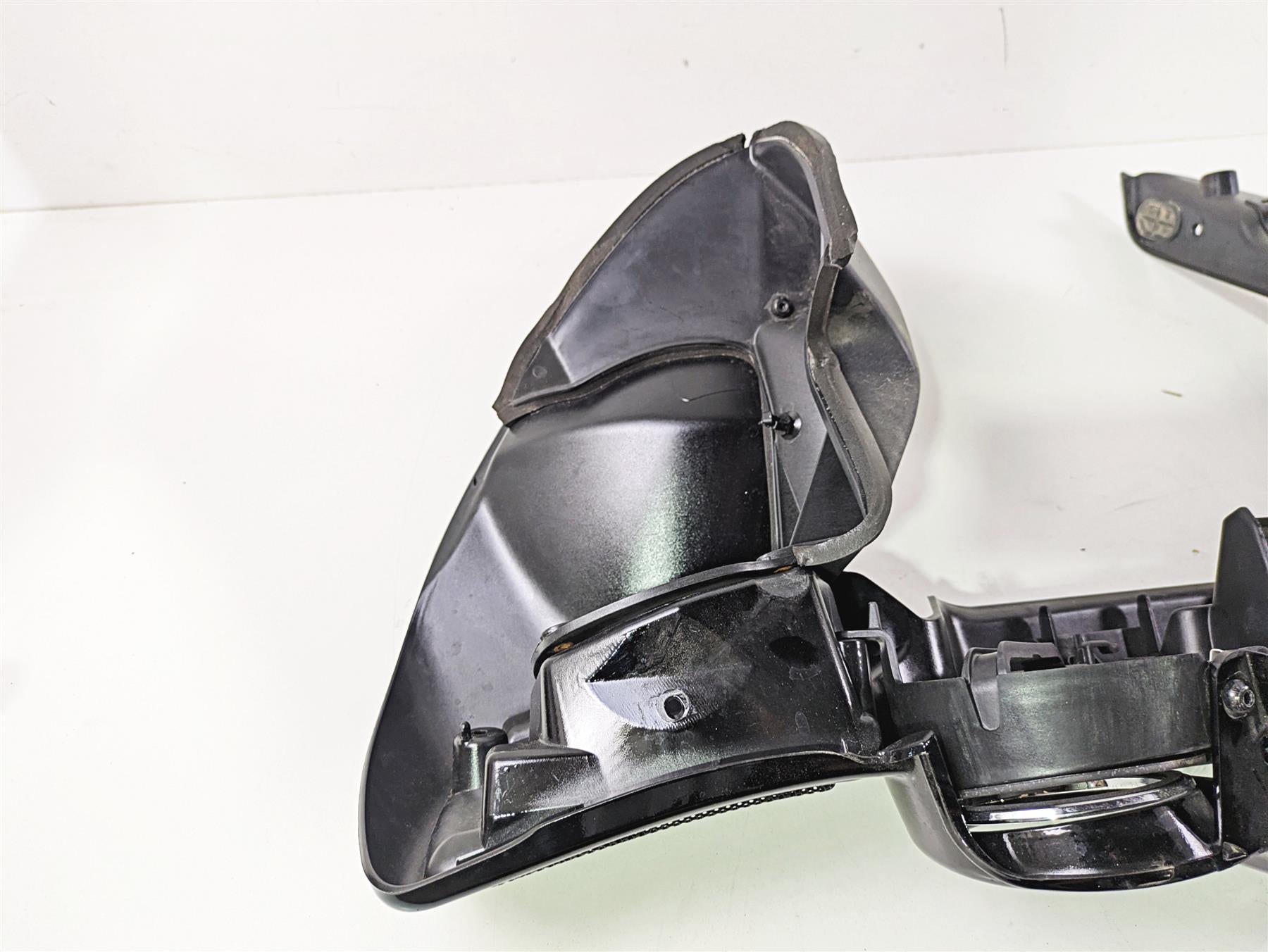 2017 Indian Chieftain Limited Front Nose Inner Fairing Cover Black 5452568 {{ shop.shopifyCountryName }} - Mototech271