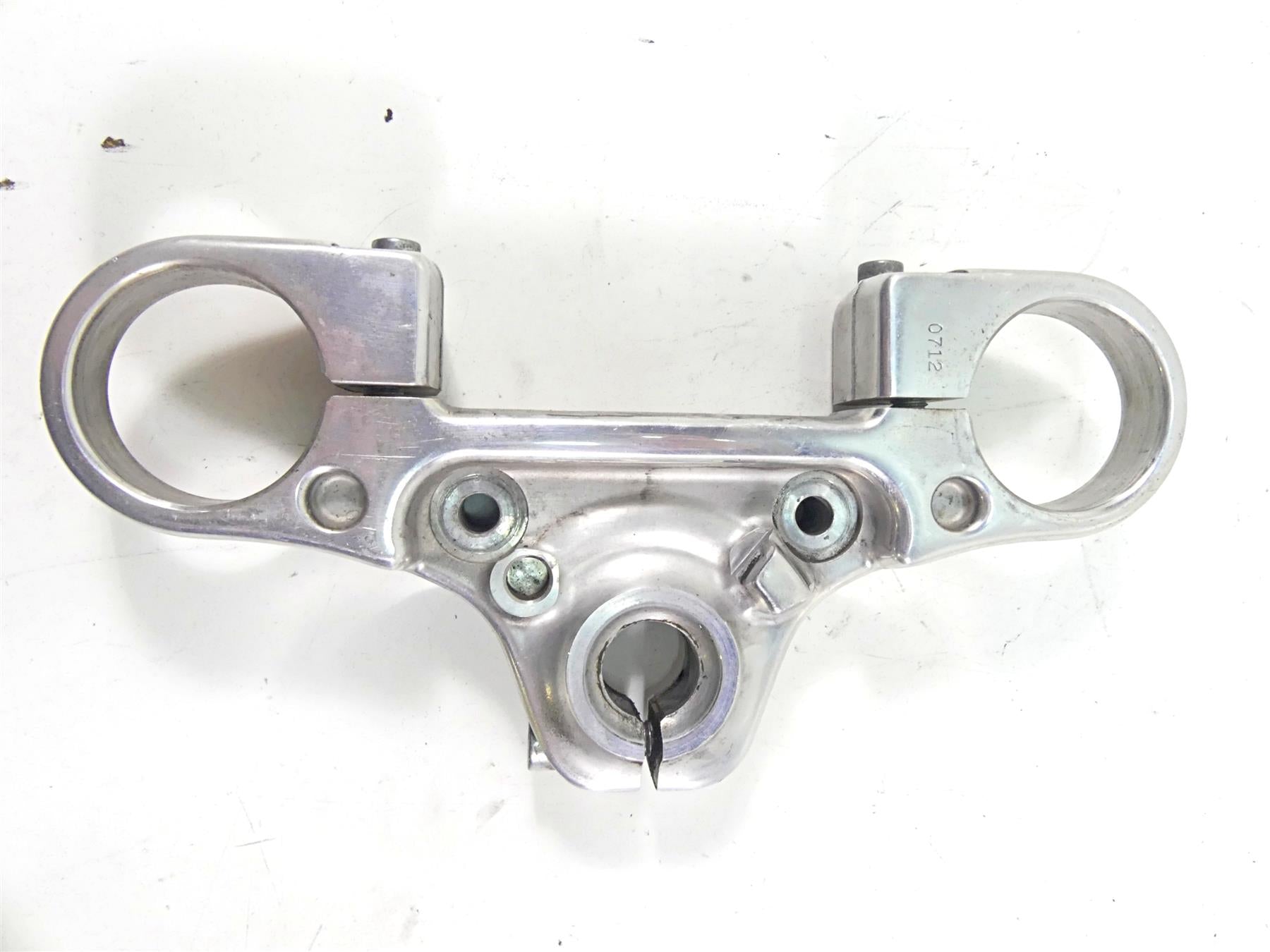 2013 Harley VRSCF Muscle Vrod Upper Triple Tree Clamp 56mm - Read 46891-09C {{ shop.shopifyCountryName }} - Mototech271